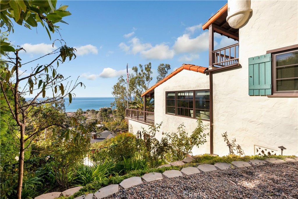 802 Rembrandt Drive