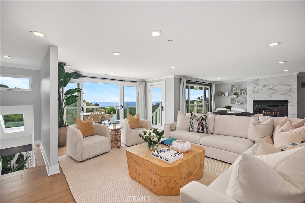 1414 Mar Vista