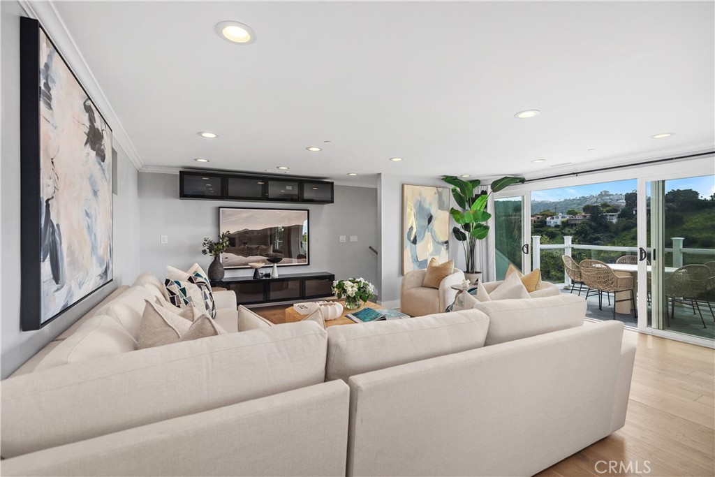 1414 Mar Vista