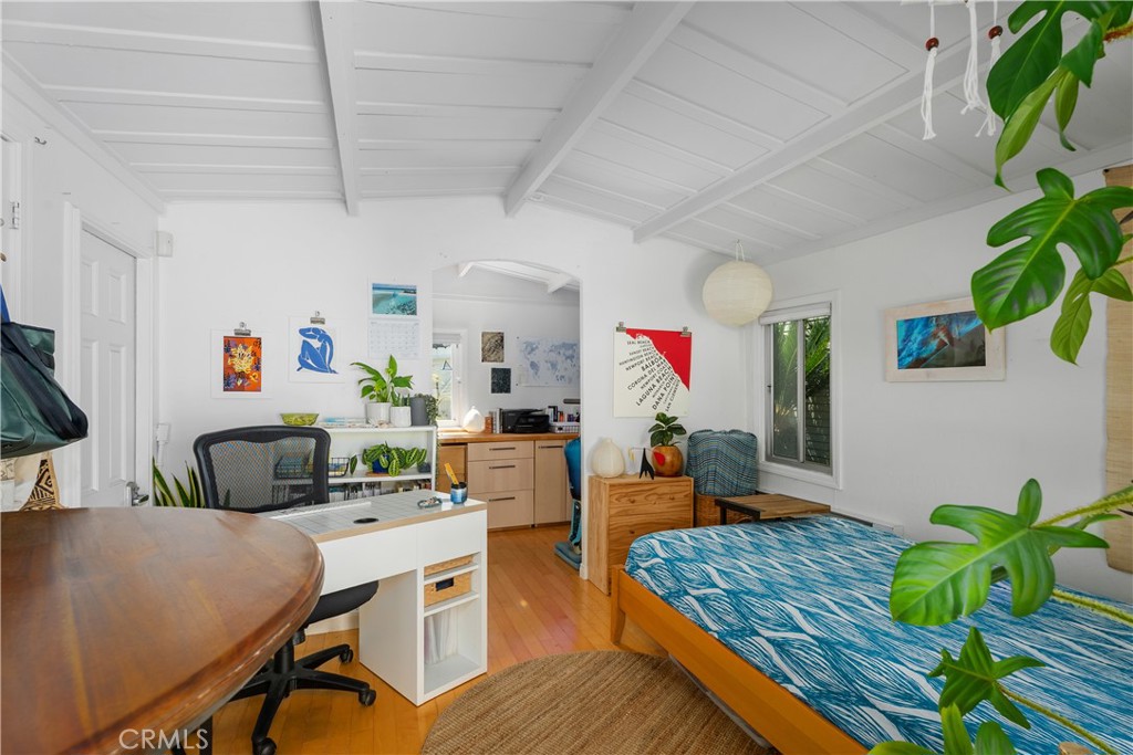 272 Beverly