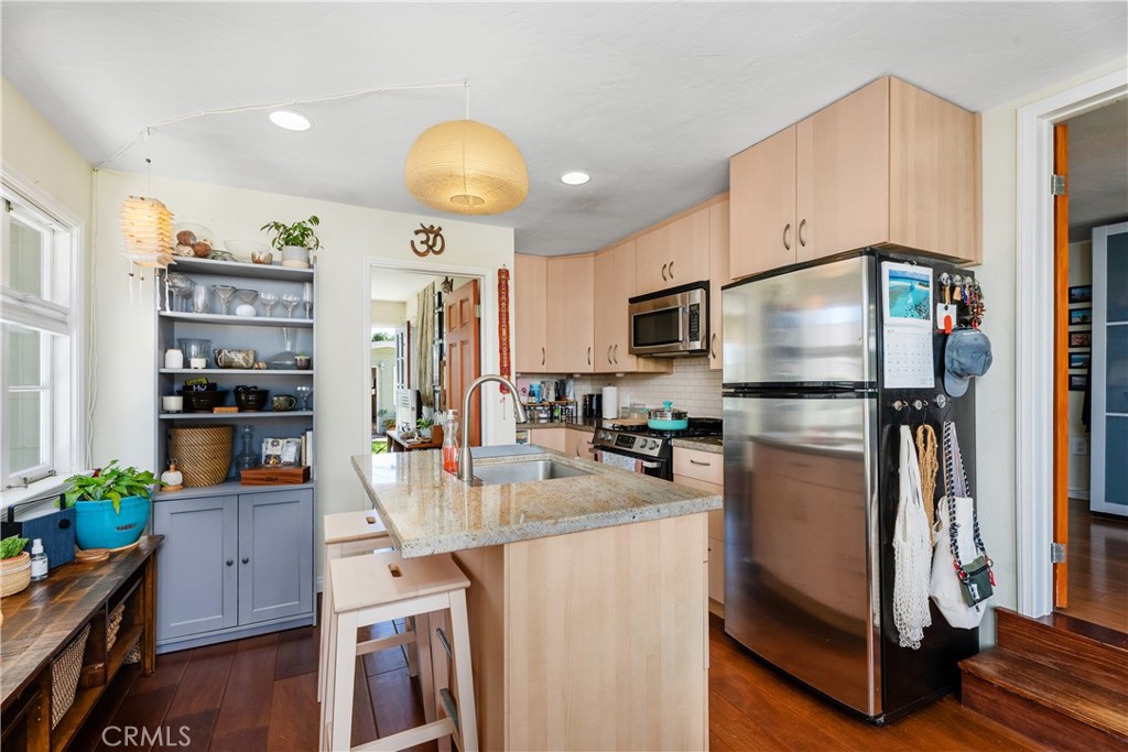 272 Beverly