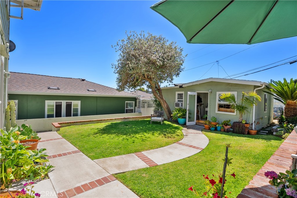 272 Beverly