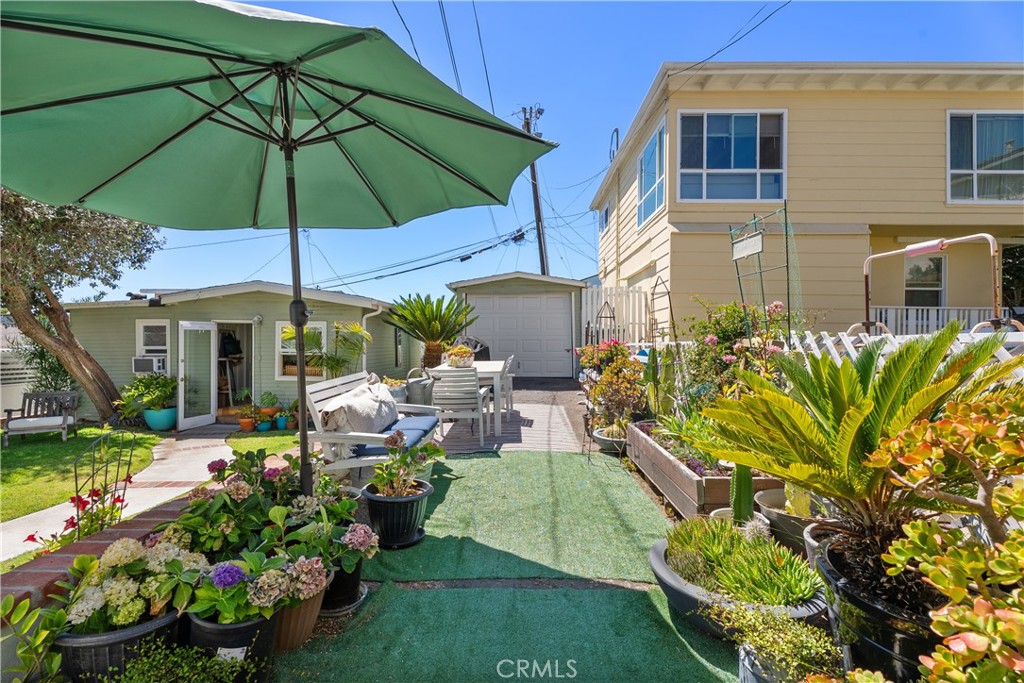 272 Beverly