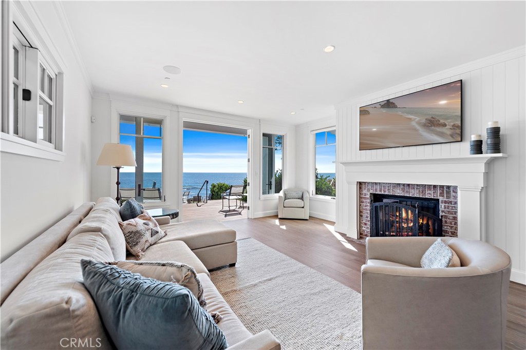 1369 Gaviota Drive