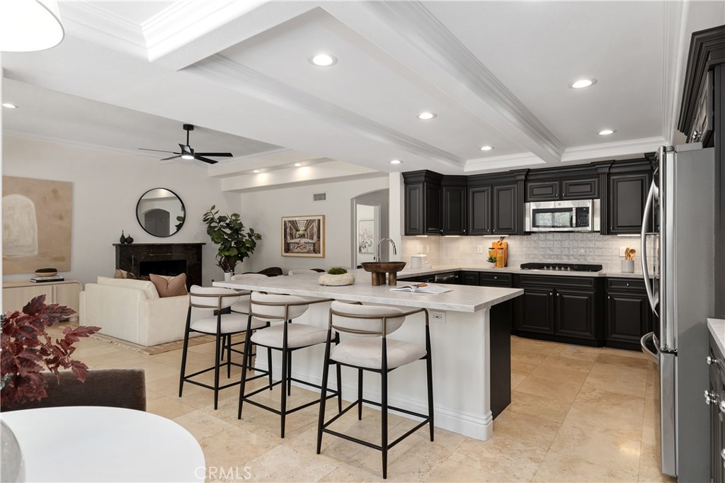 8 Eastridge