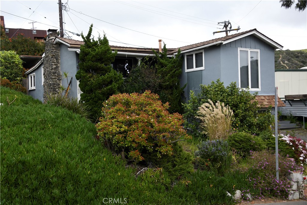 1455 Bluebird Canyon Drive