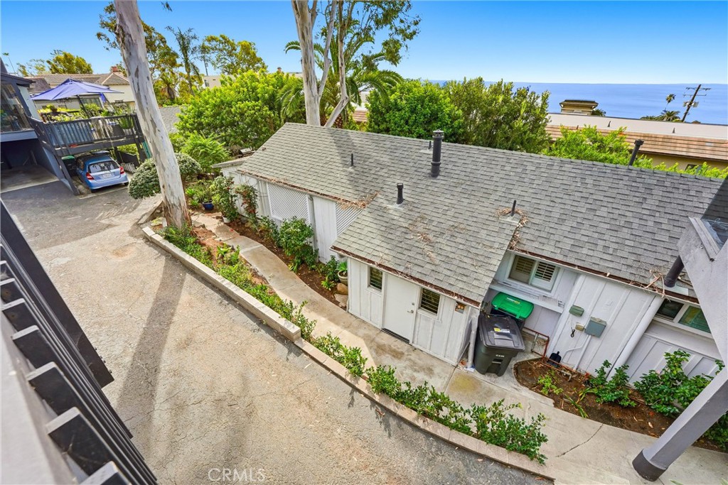 2101 Glenneyre