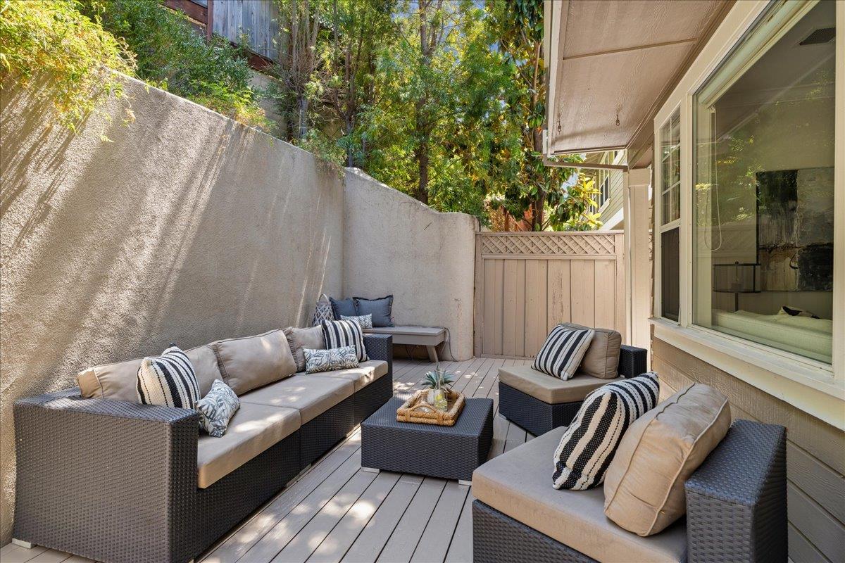 182 Cuesta De Los Gatos