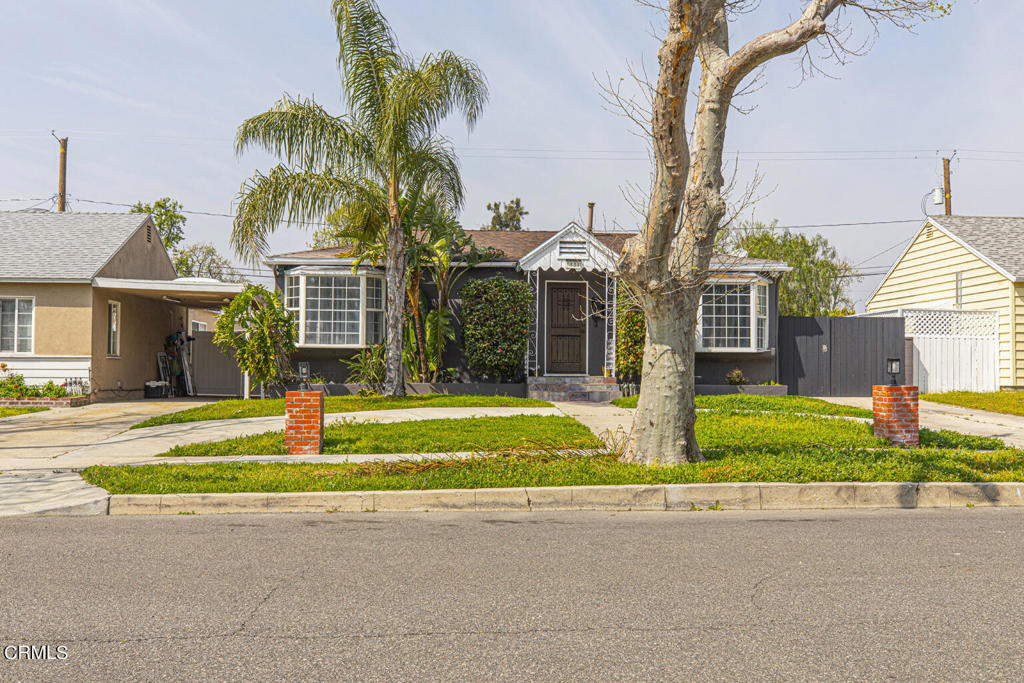 1131 N Mariposa Street