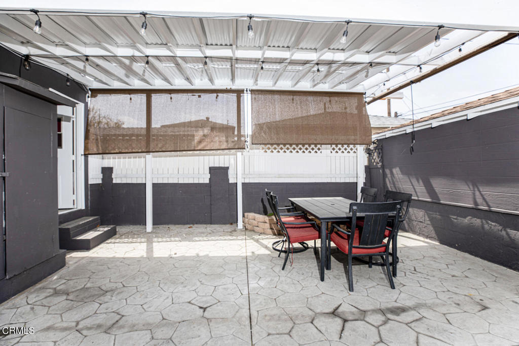 1131 N Mariposa Street