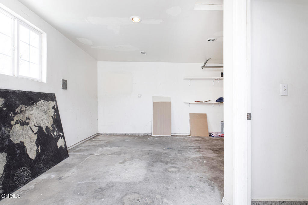 1131 N Mariposa Street