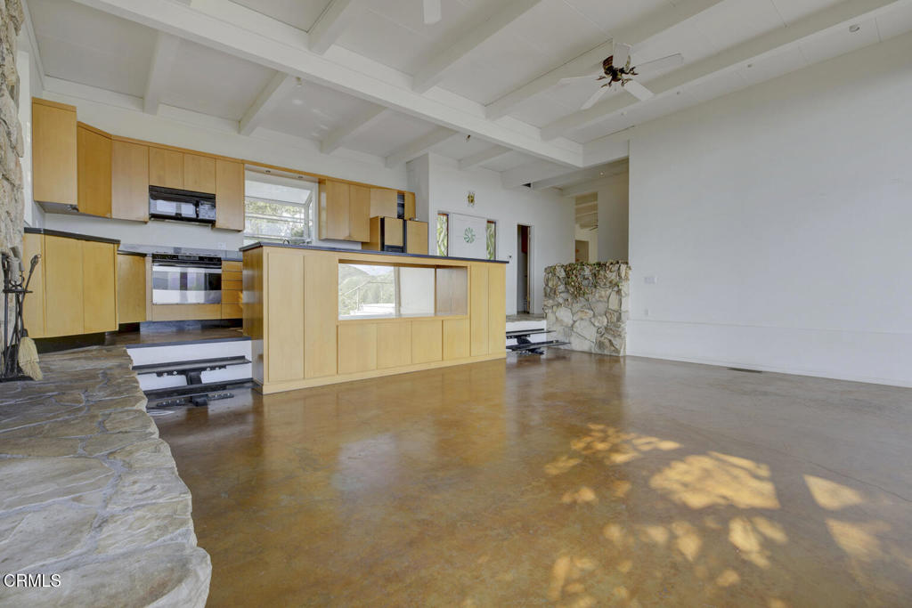 12016 Mountain View Trail