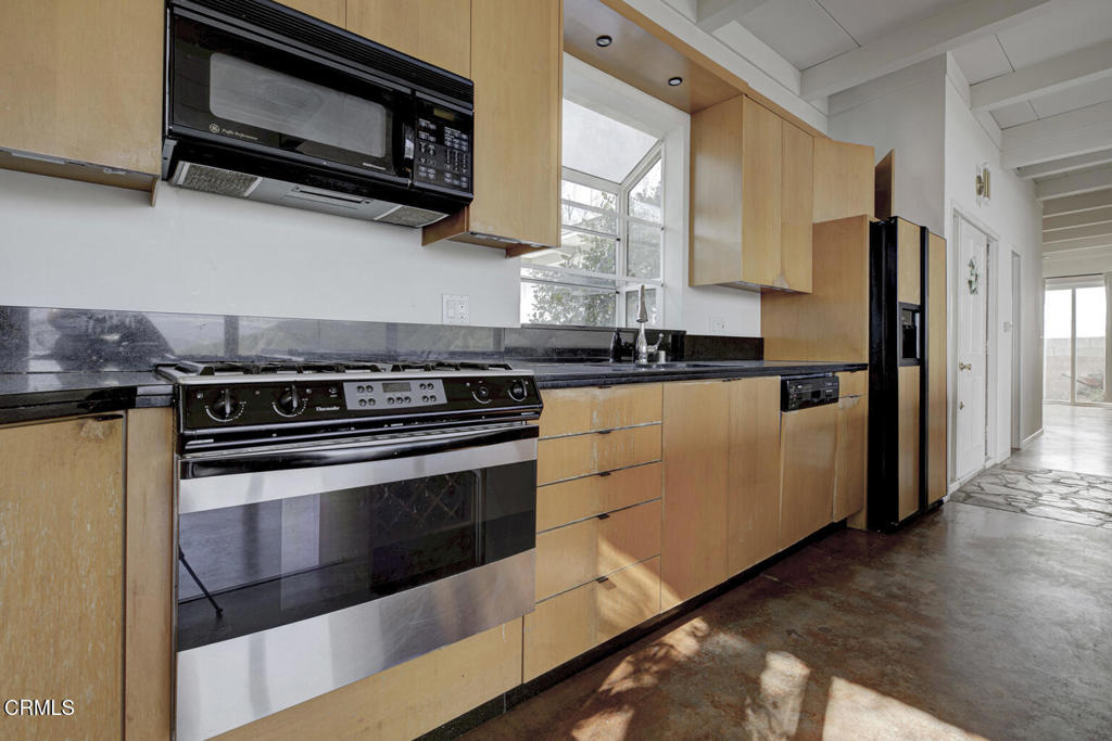 12016 Mountain View Trail