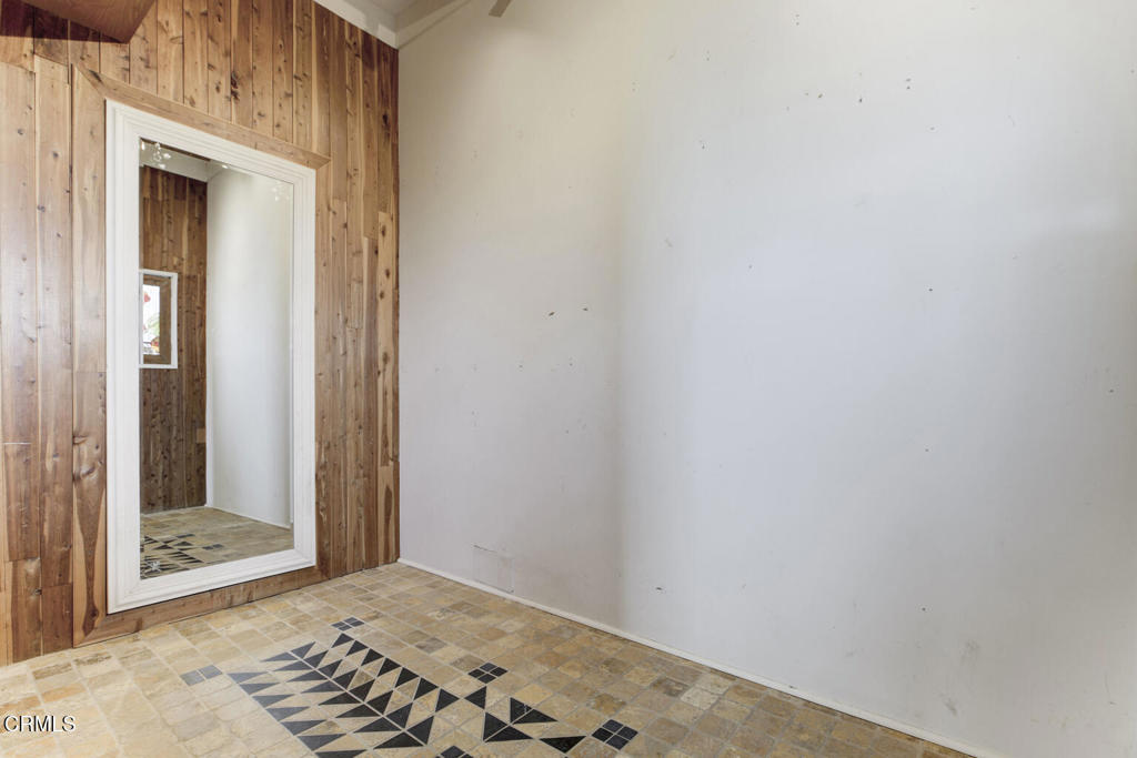 12016 Mountain View Trail