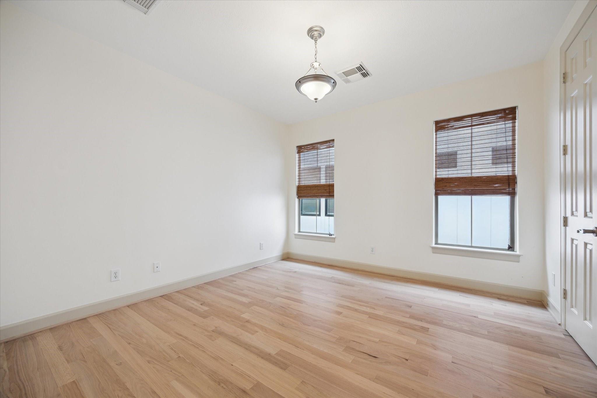 4106 Lehigh Avenue