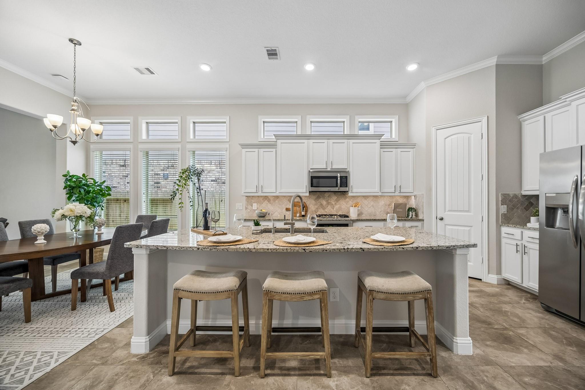 3002 Golden Honey Lane