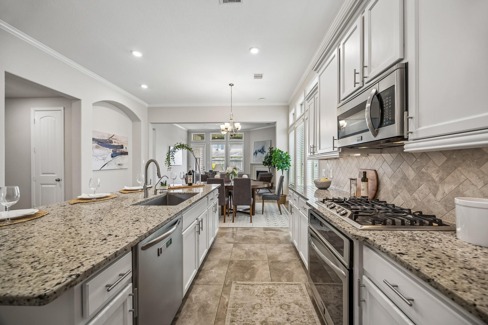 3002 Golden Honey Lane