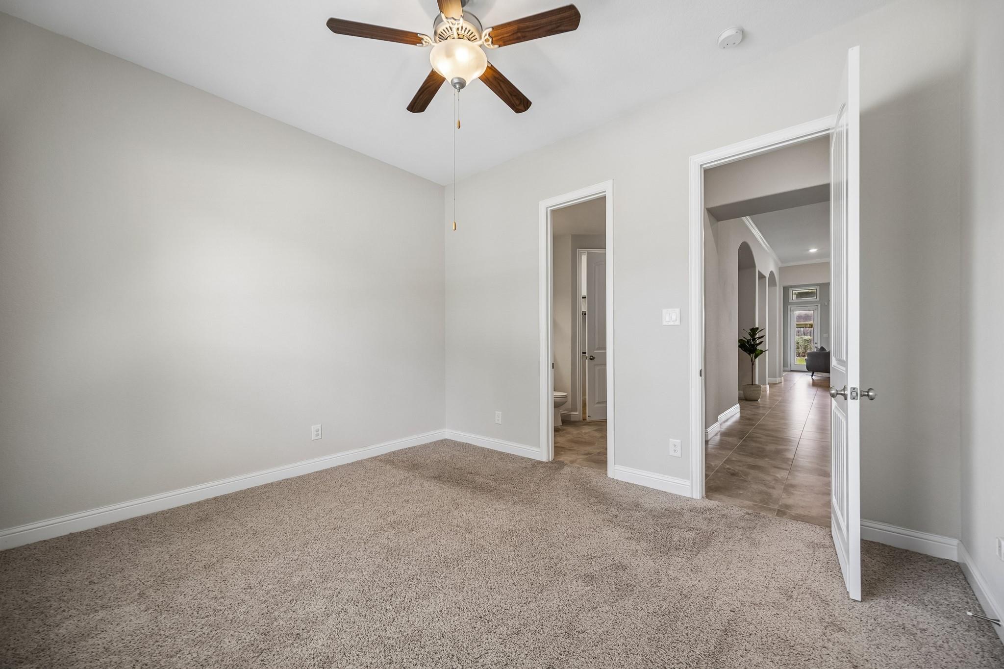 3002 Golden Honey Lane