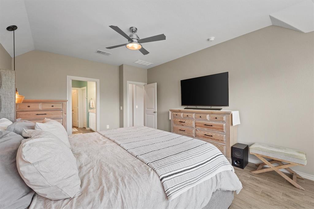 6822 Greenwood Valley Place