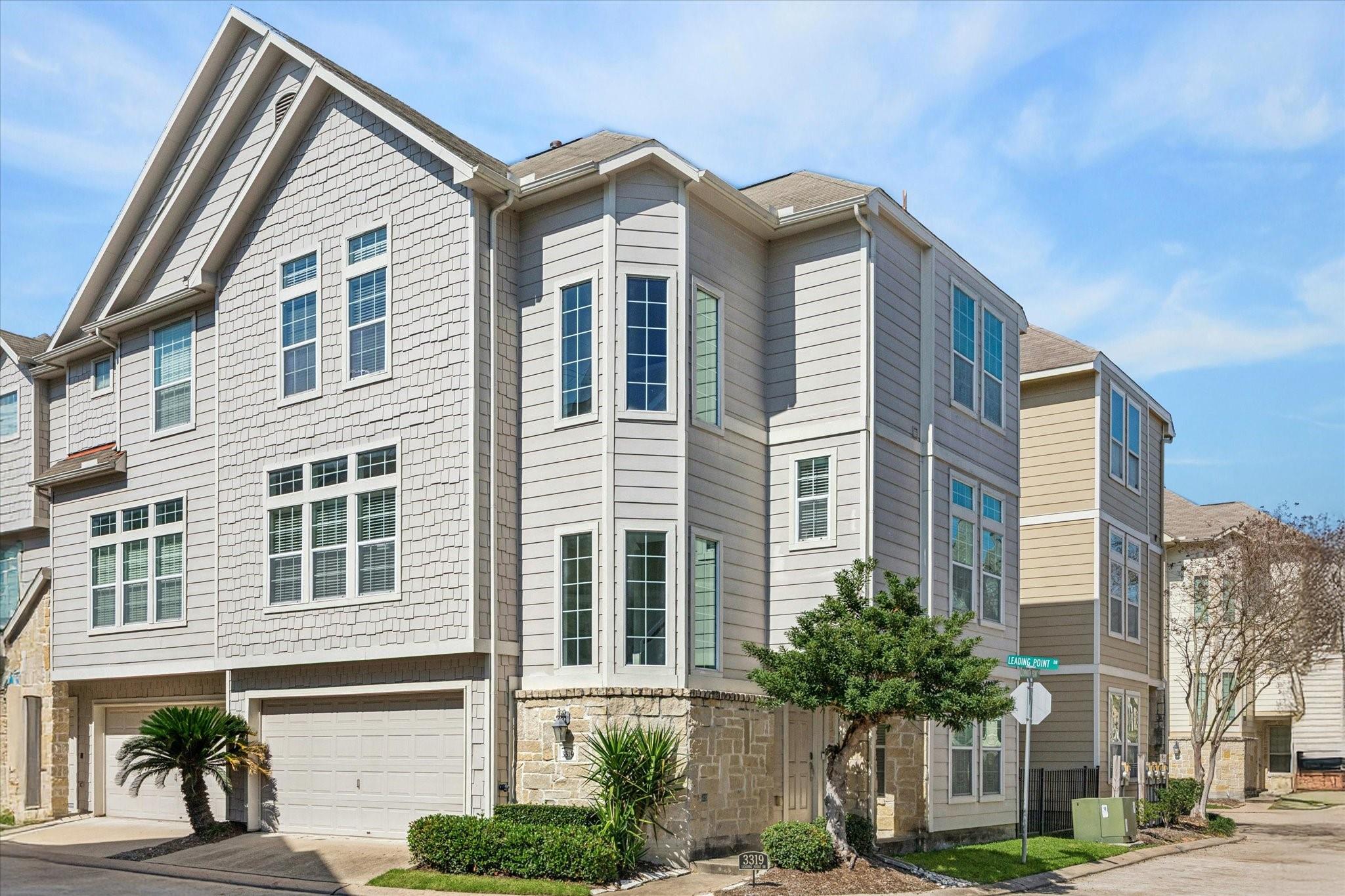 3319 Leading Point Drive