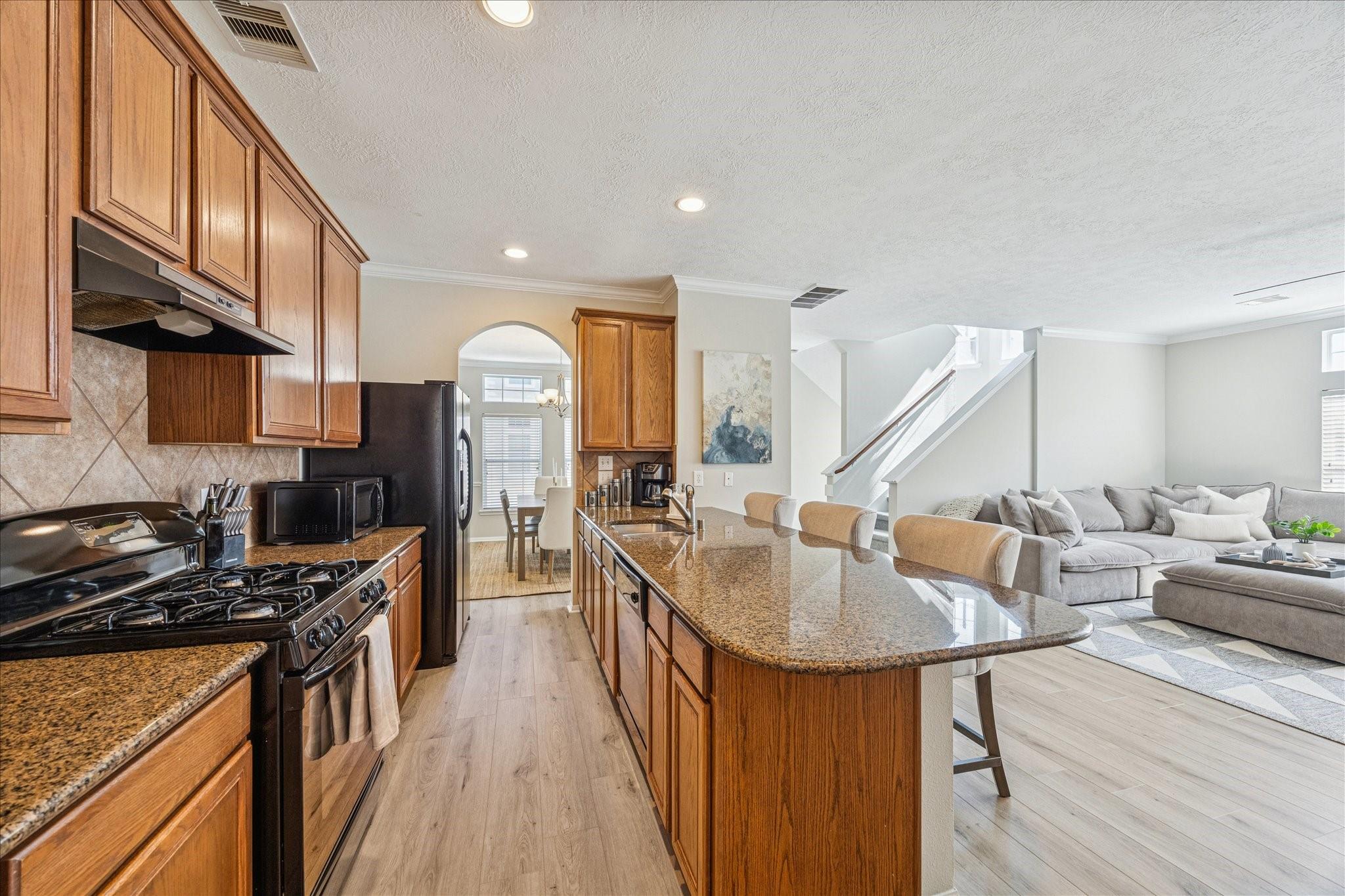 3319 Leading Point Drive