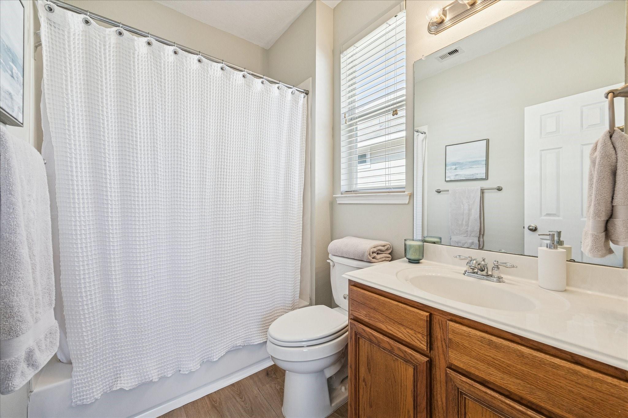 3319 Leading Point Drive