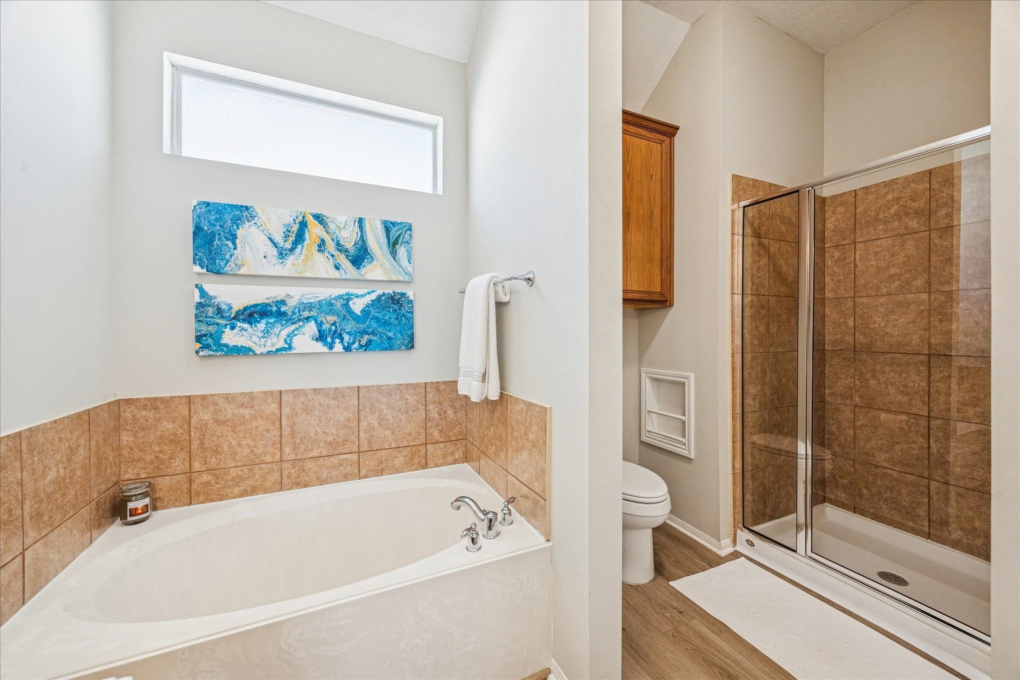 3319 Leading Point Drive