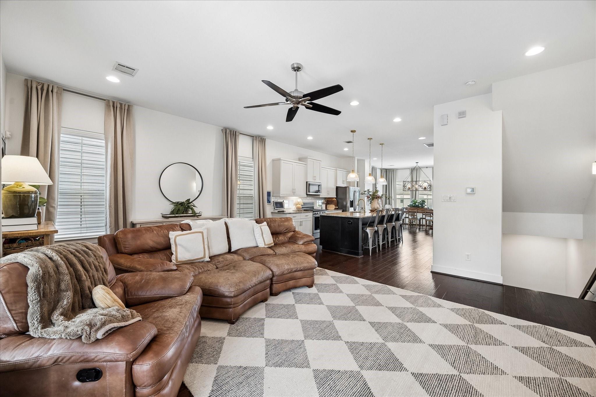 2416 Couch Street