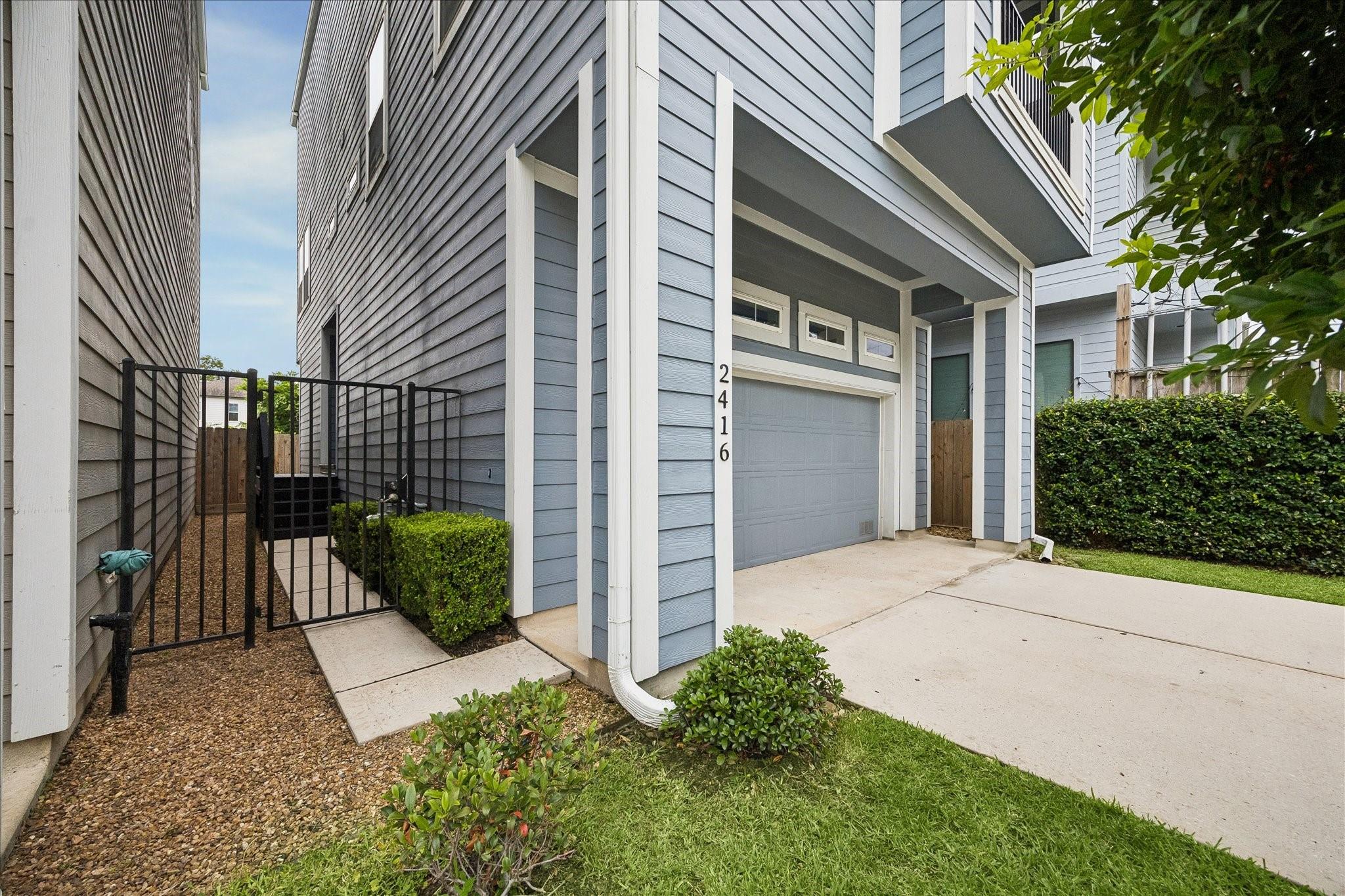 2416 Couch Street