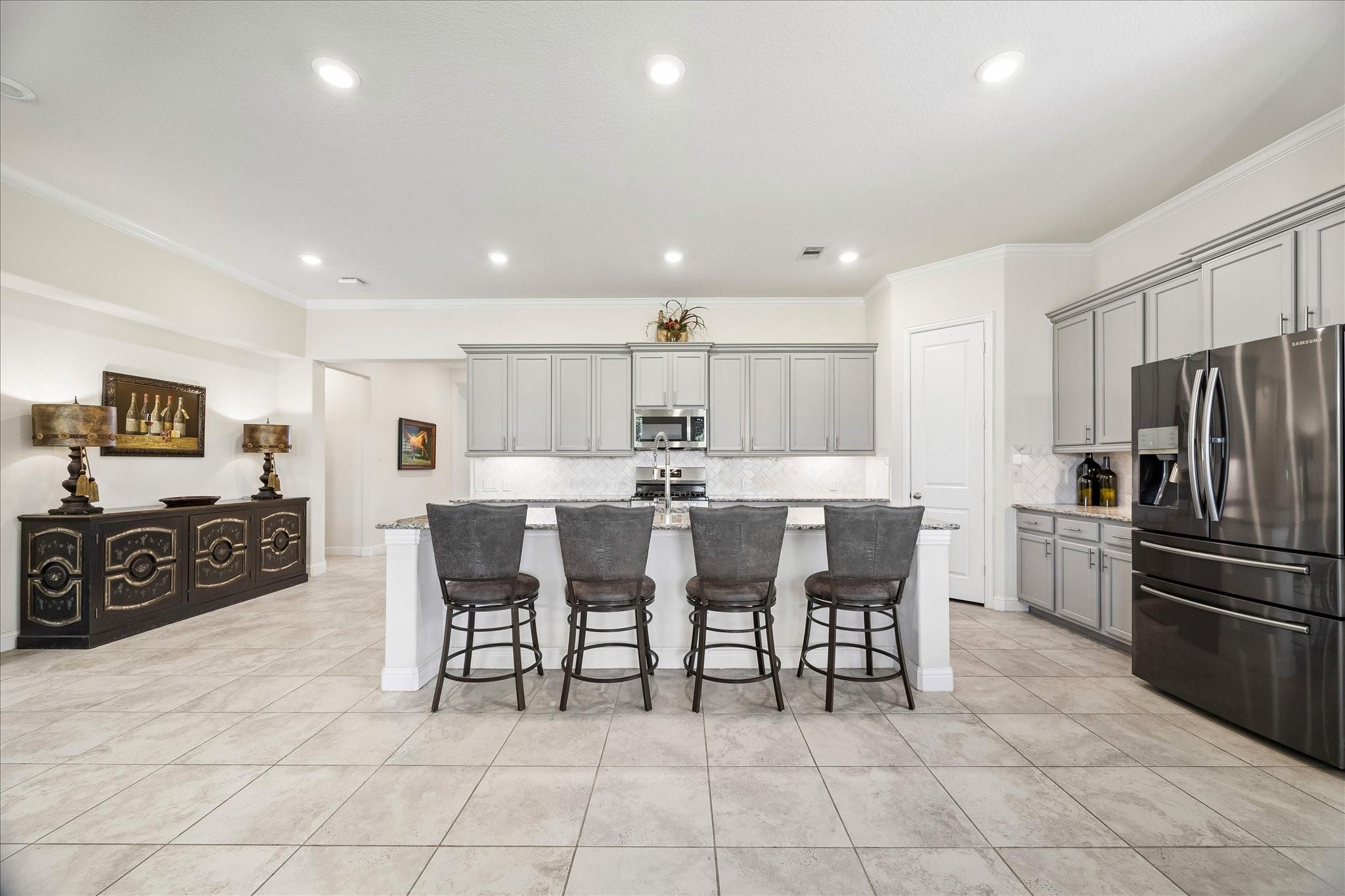 3118 Golden Honey Lane