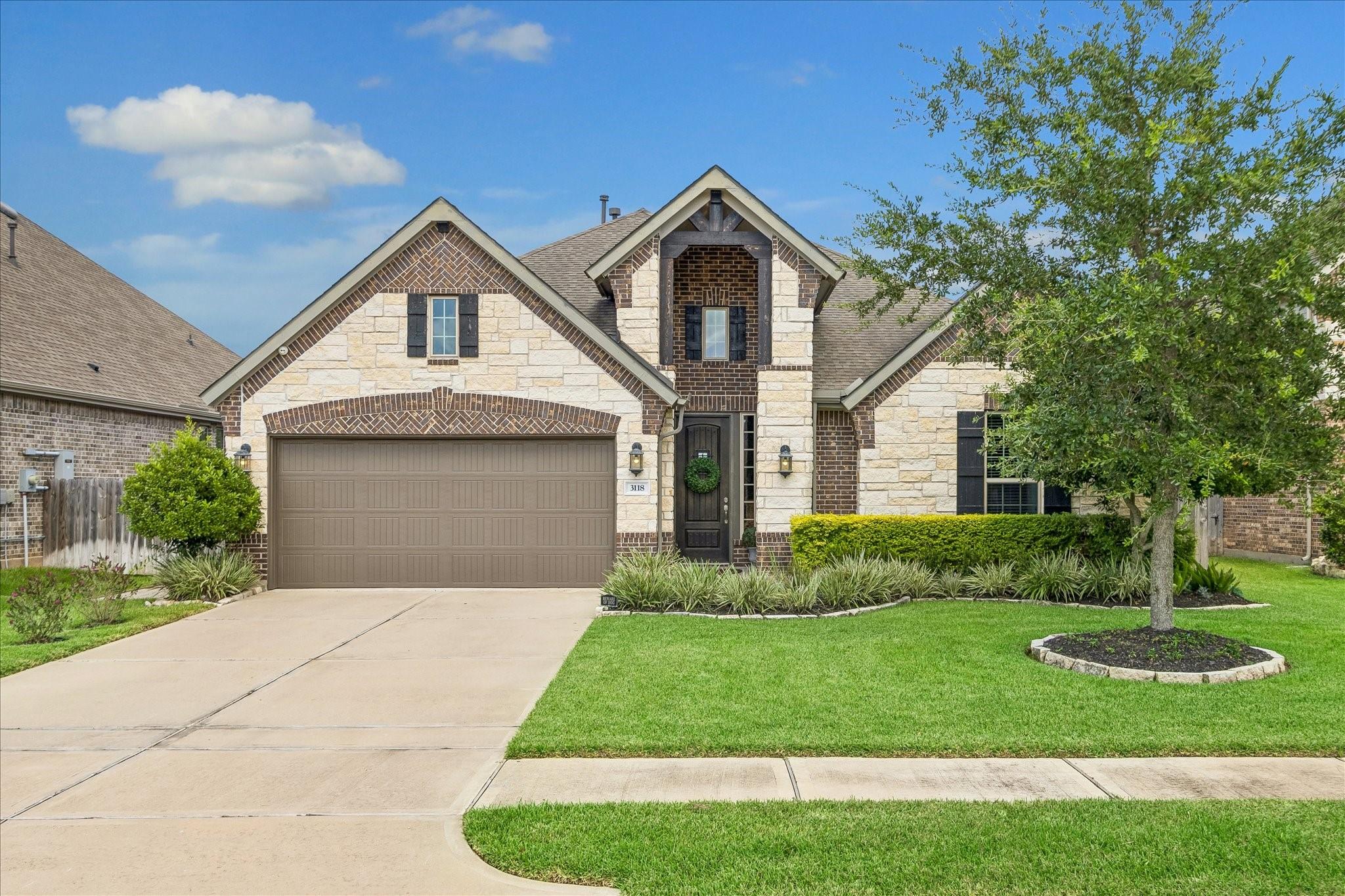 3118 Golden Honey Lane