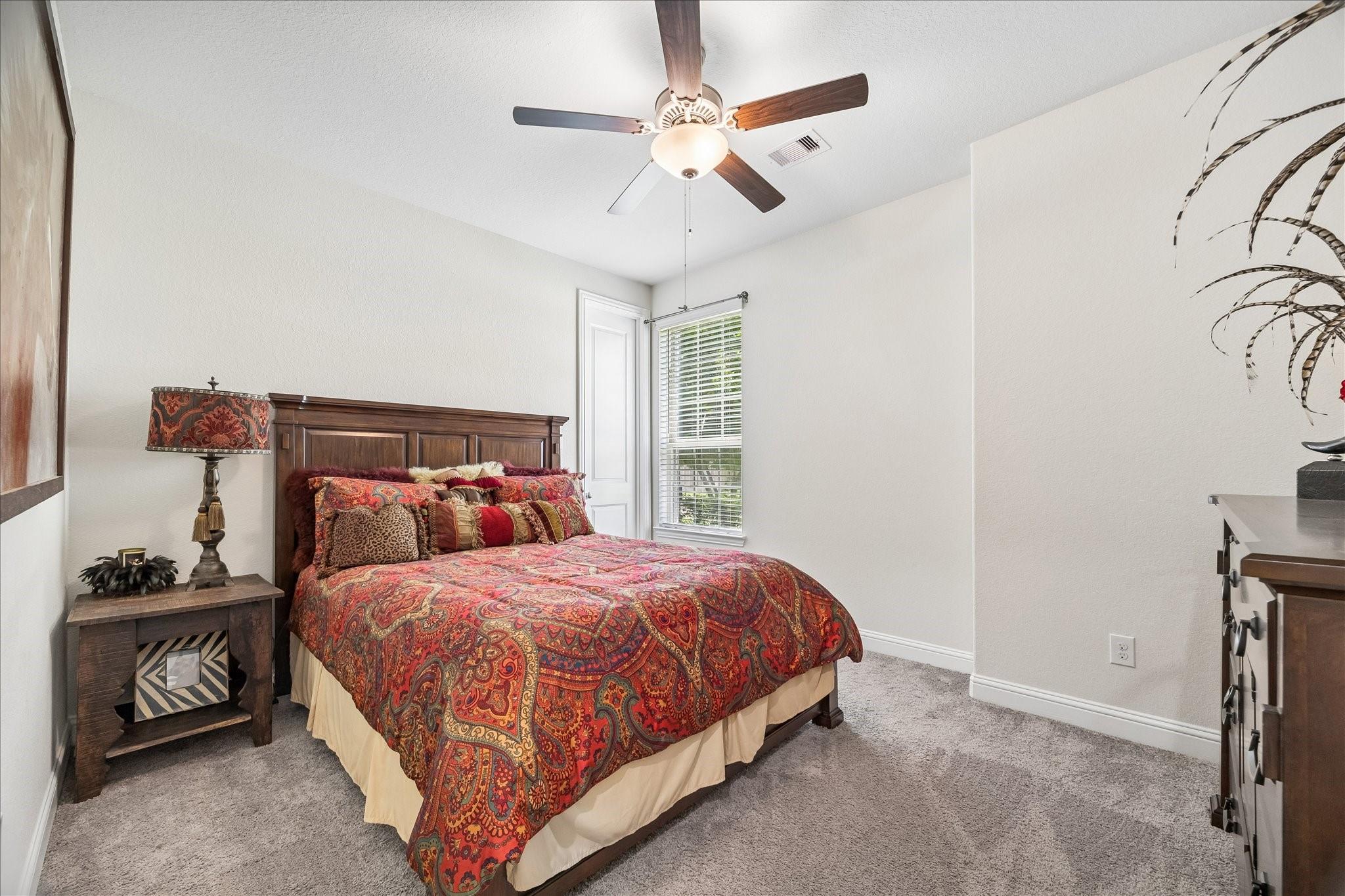 3118 Golden Honey Lane