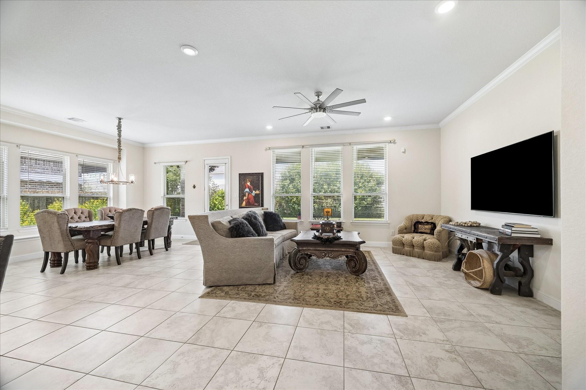 3118 Golden Honey Lane