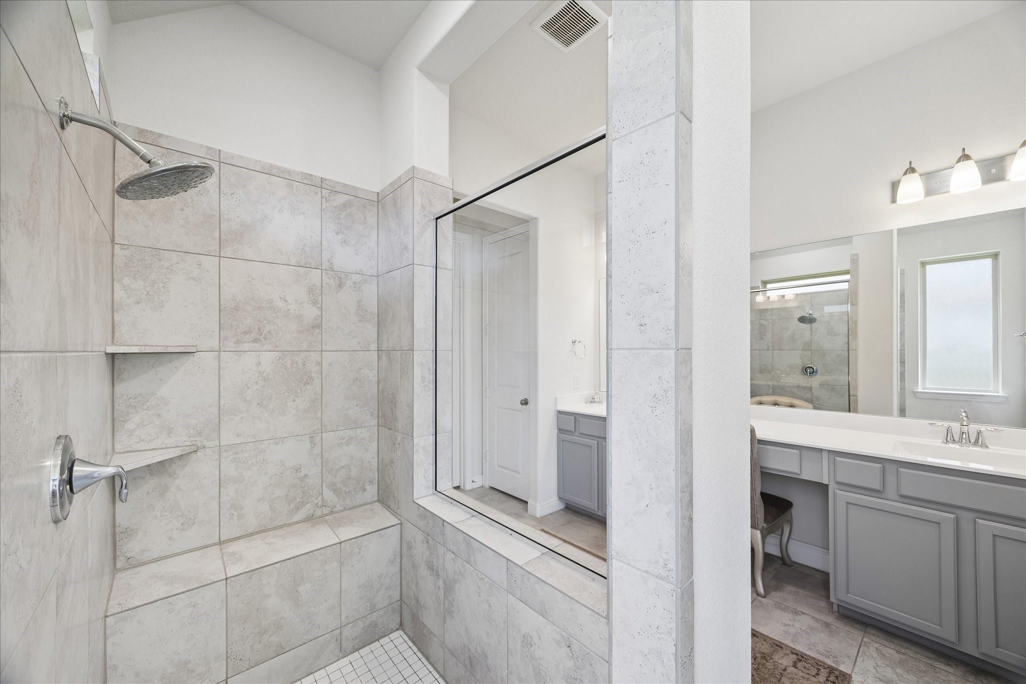 3118 Golden Honey Lane