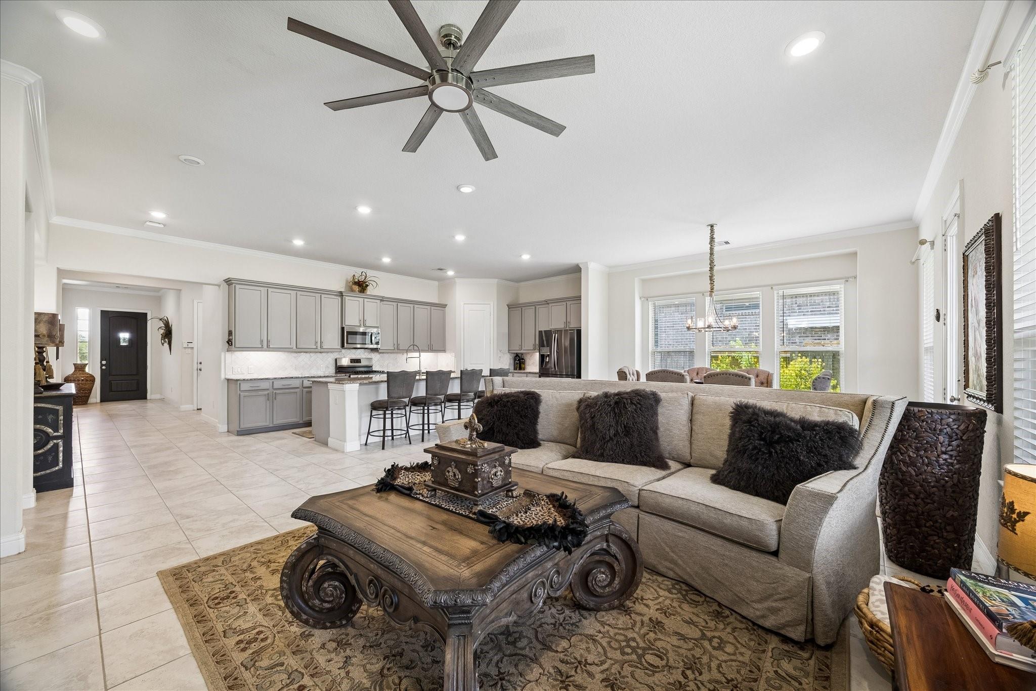 3118 Golden Honey Lane