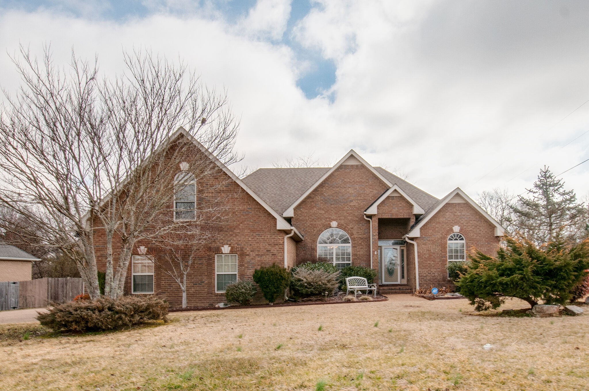 2001 Graceland Way