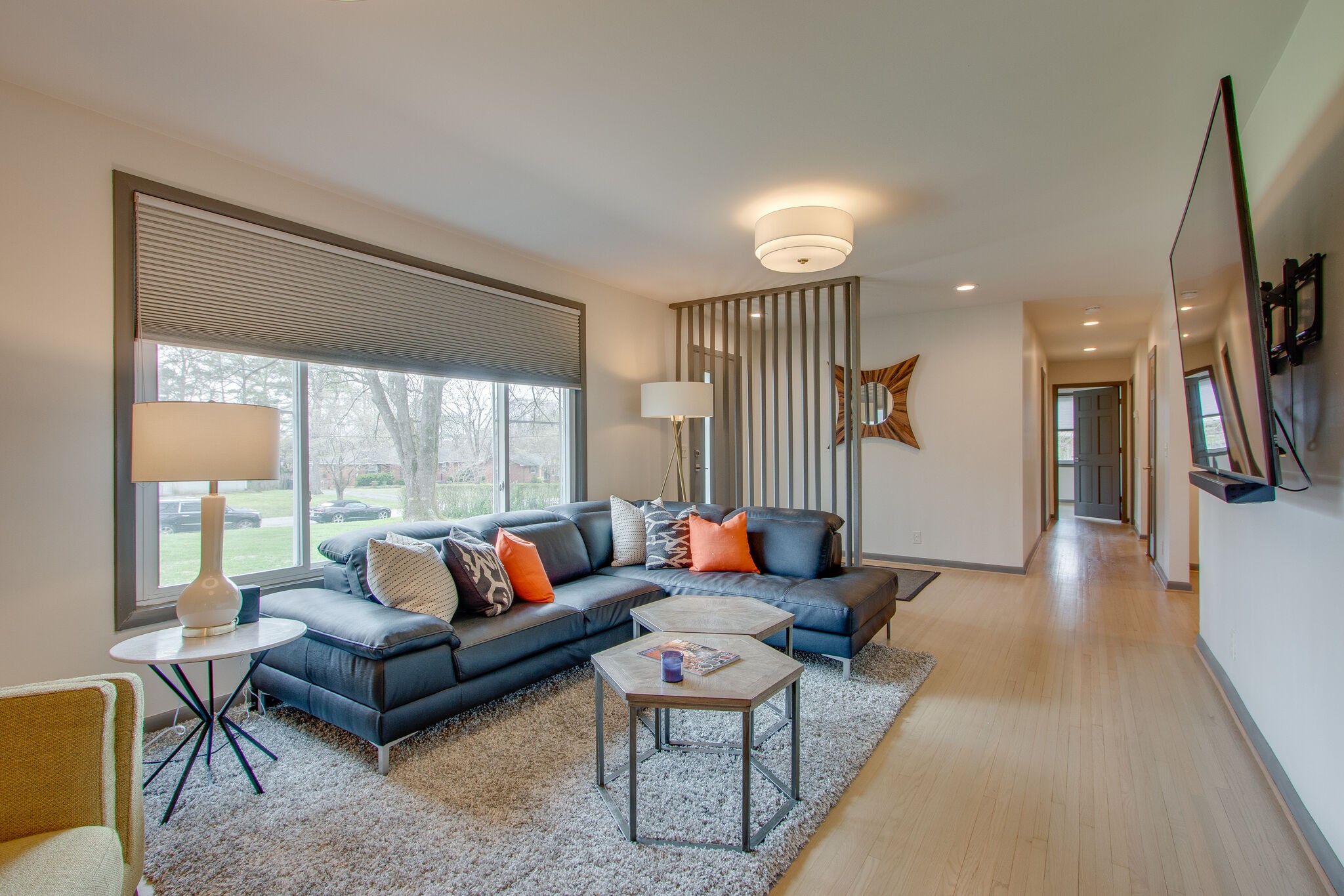 723 Robert Burns Dr