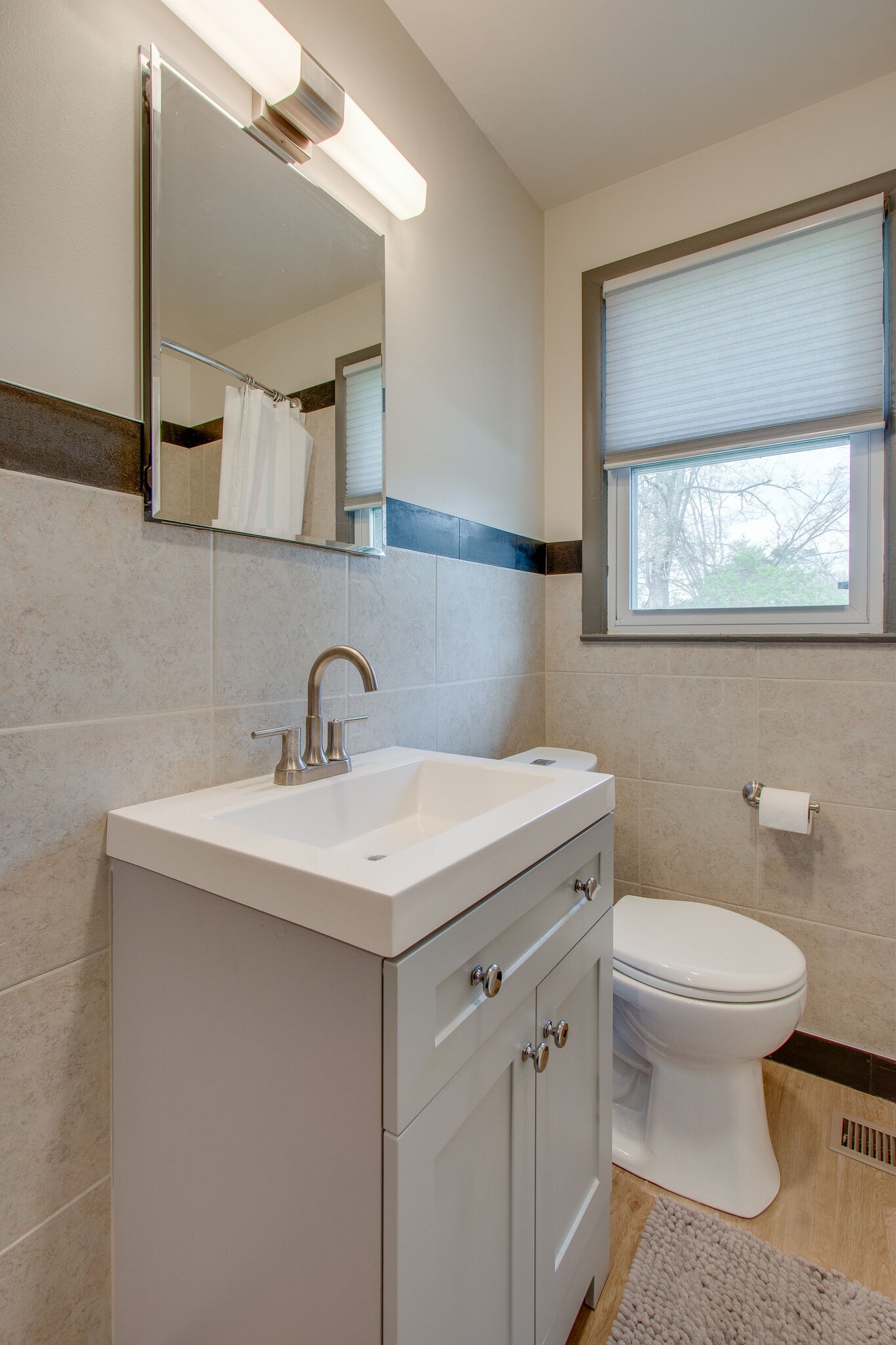 723 Robert Burns Dr