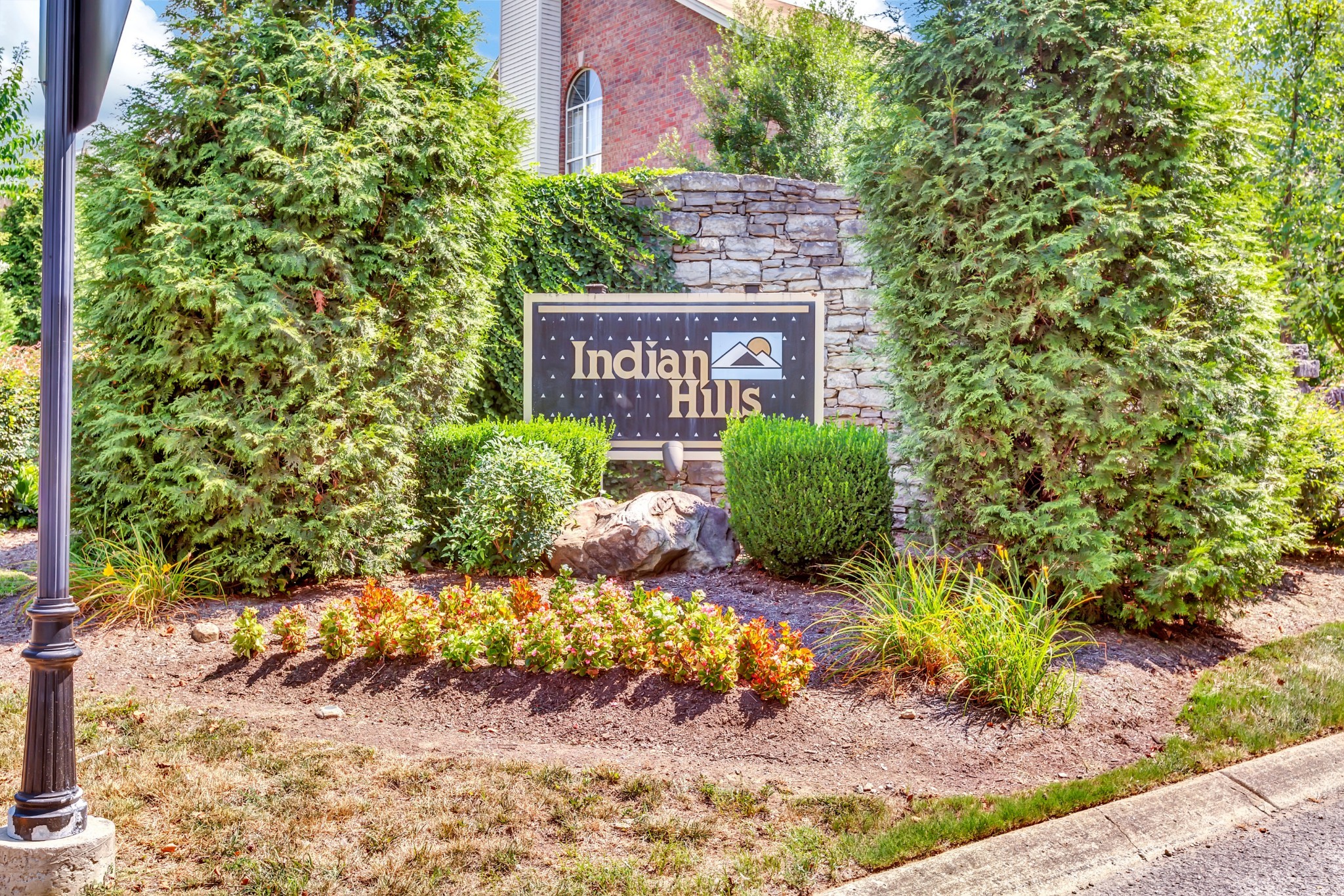 728 Caldwell Dr