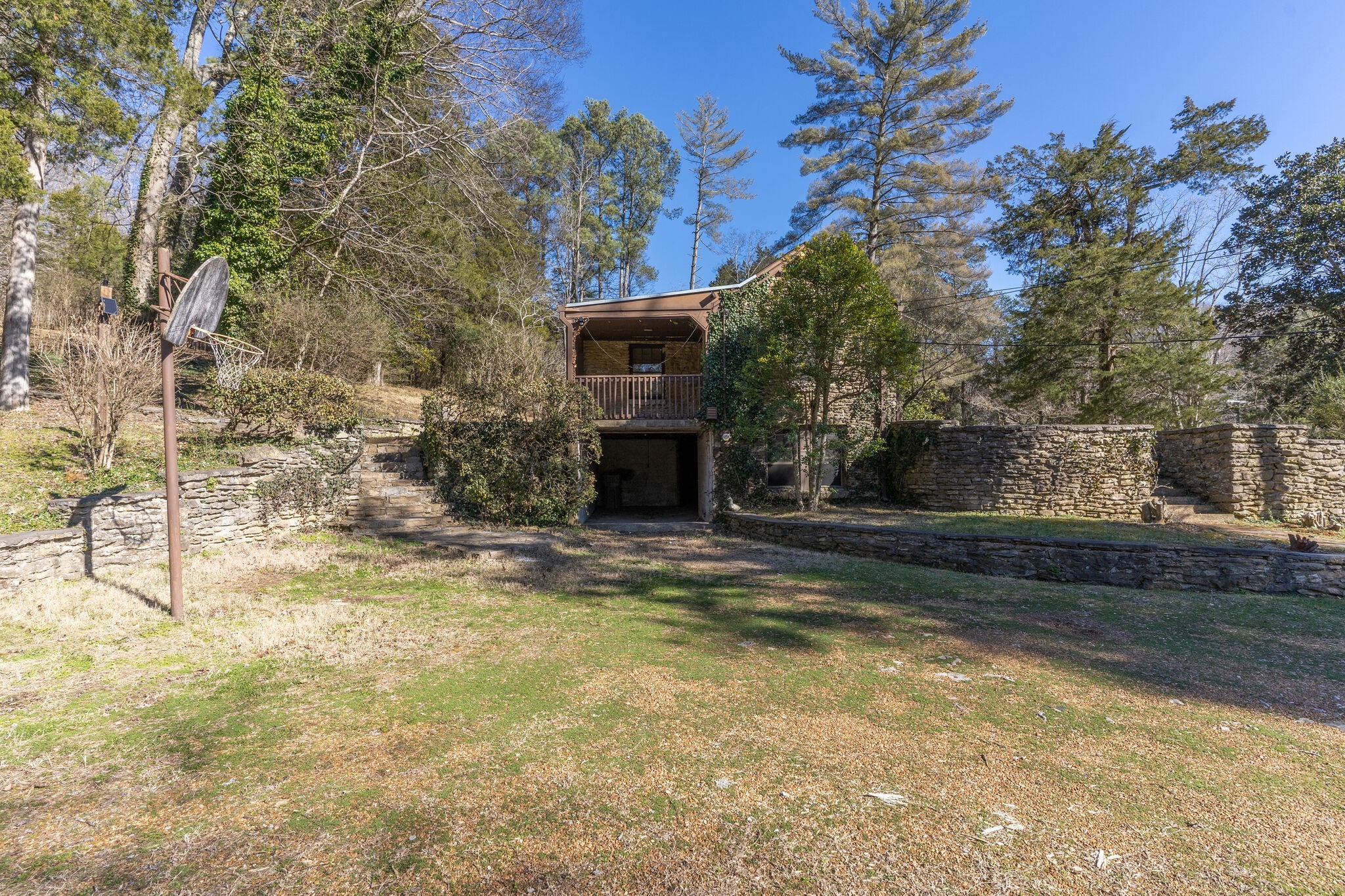 8124 Charlotte Pike