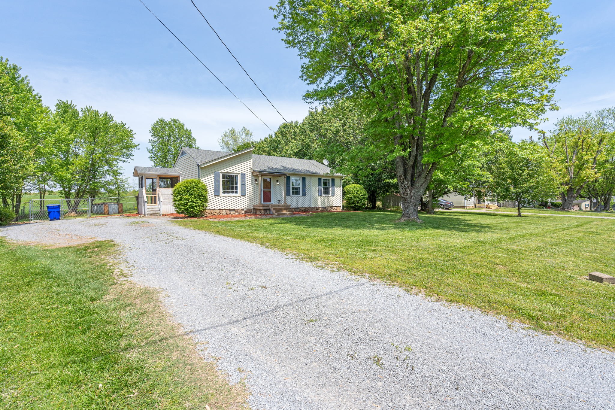 704 Stoval Dr