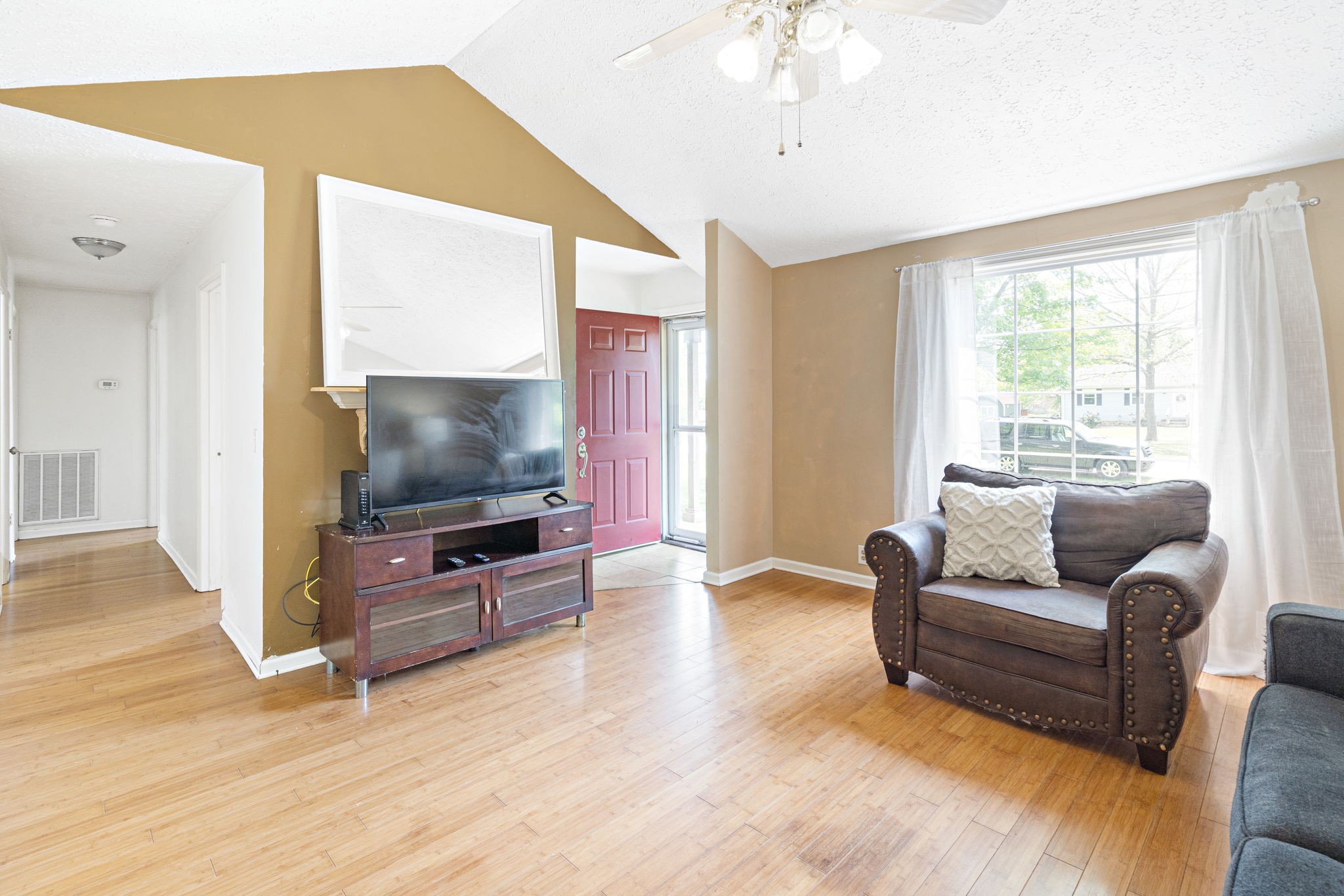 704 Stoval Dr