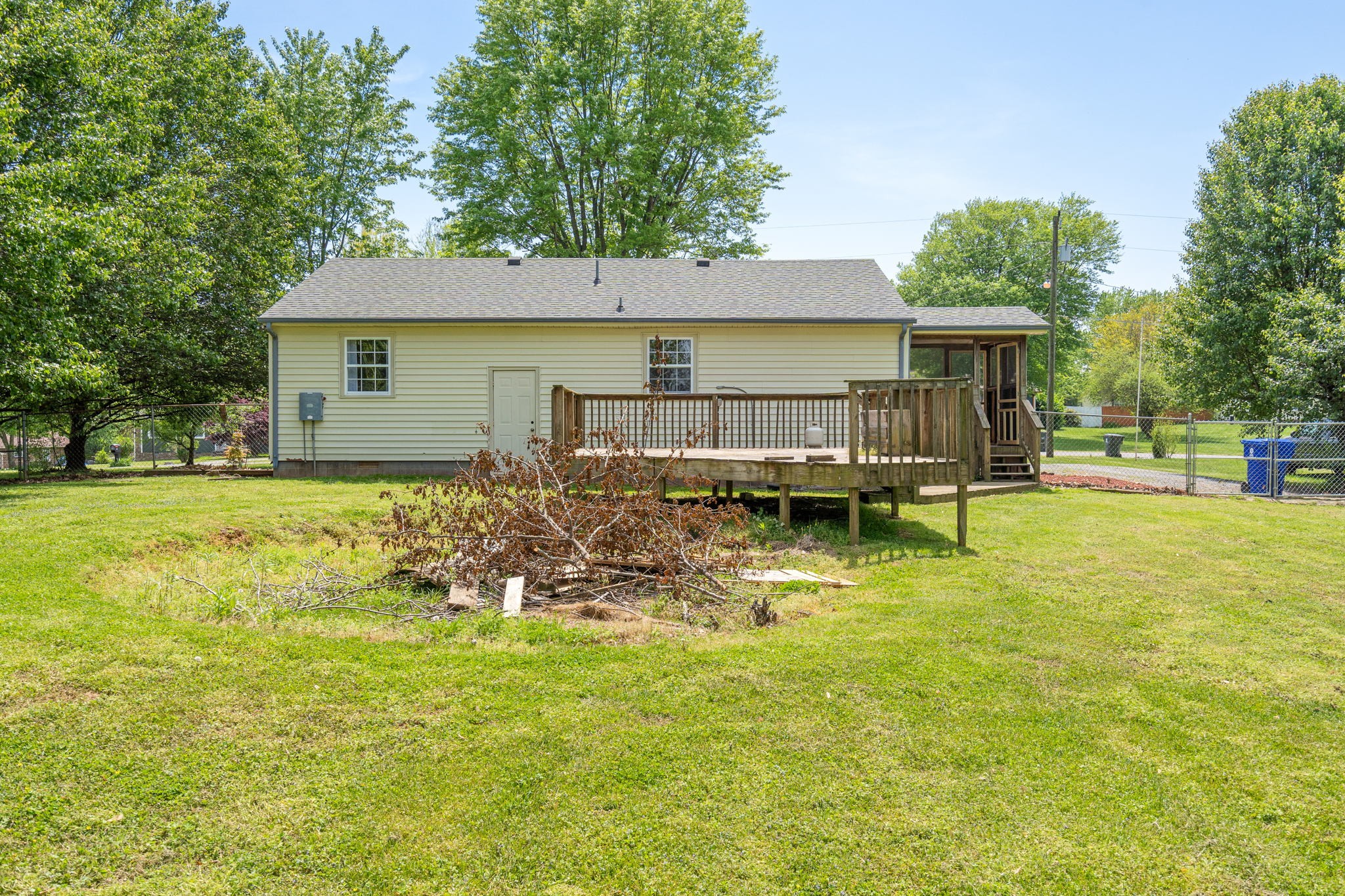 704 Stoval Dr