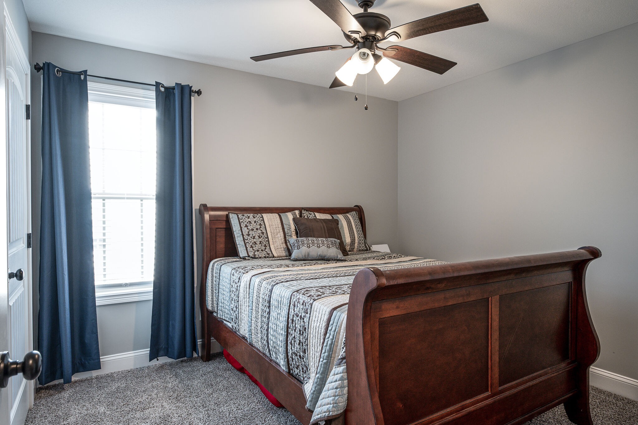 1147 Eagles Nest Ln