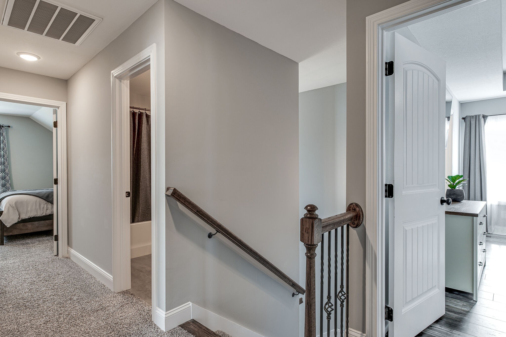 1147 Eagles Nest Ln