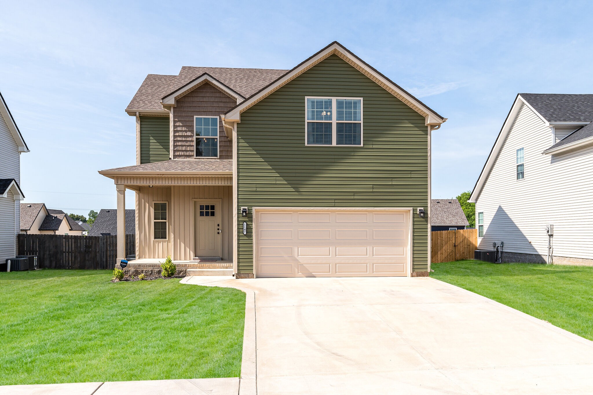 1147 Eagles Nest Ln