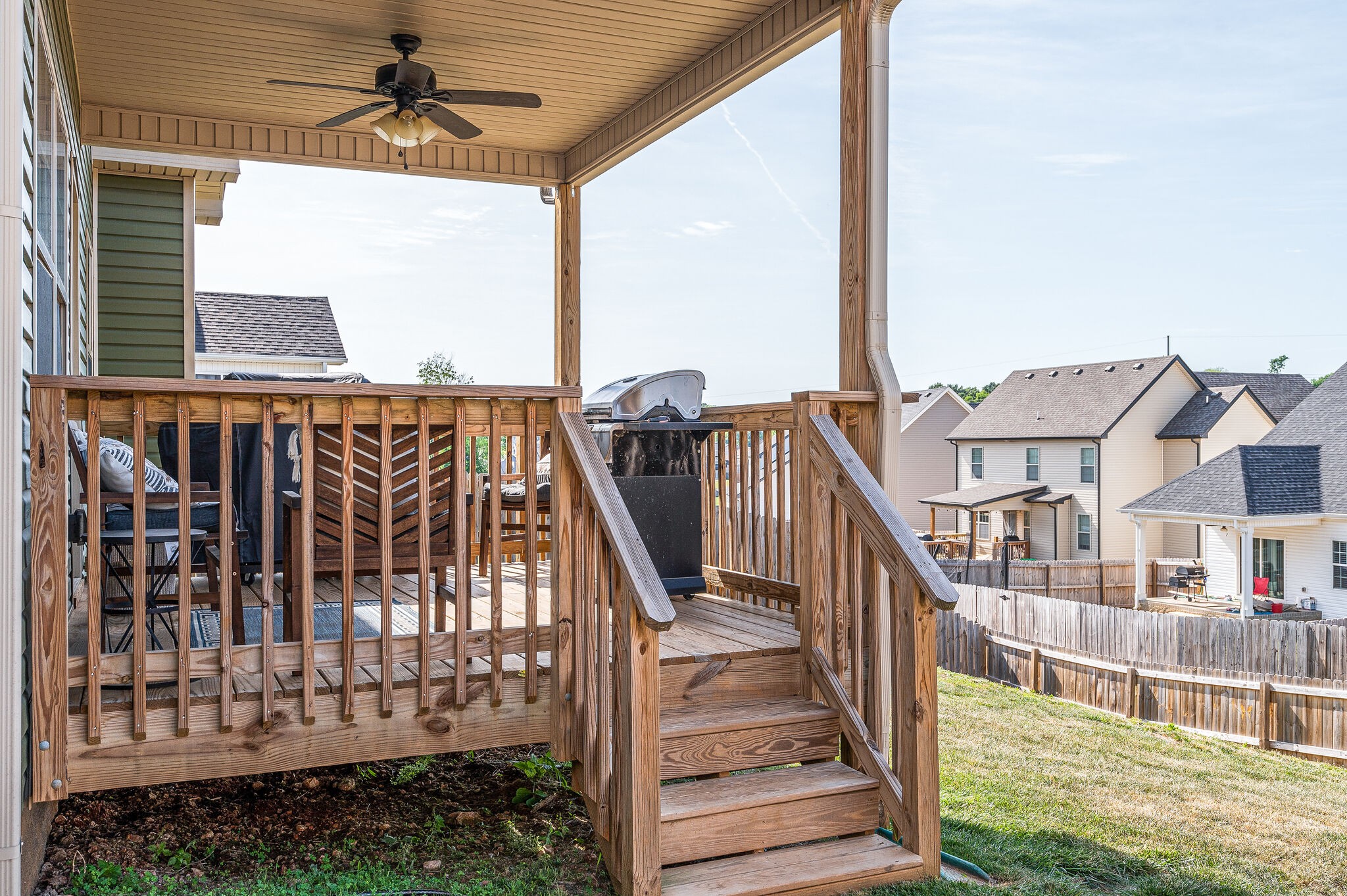 1147 Eagles Nest Ln