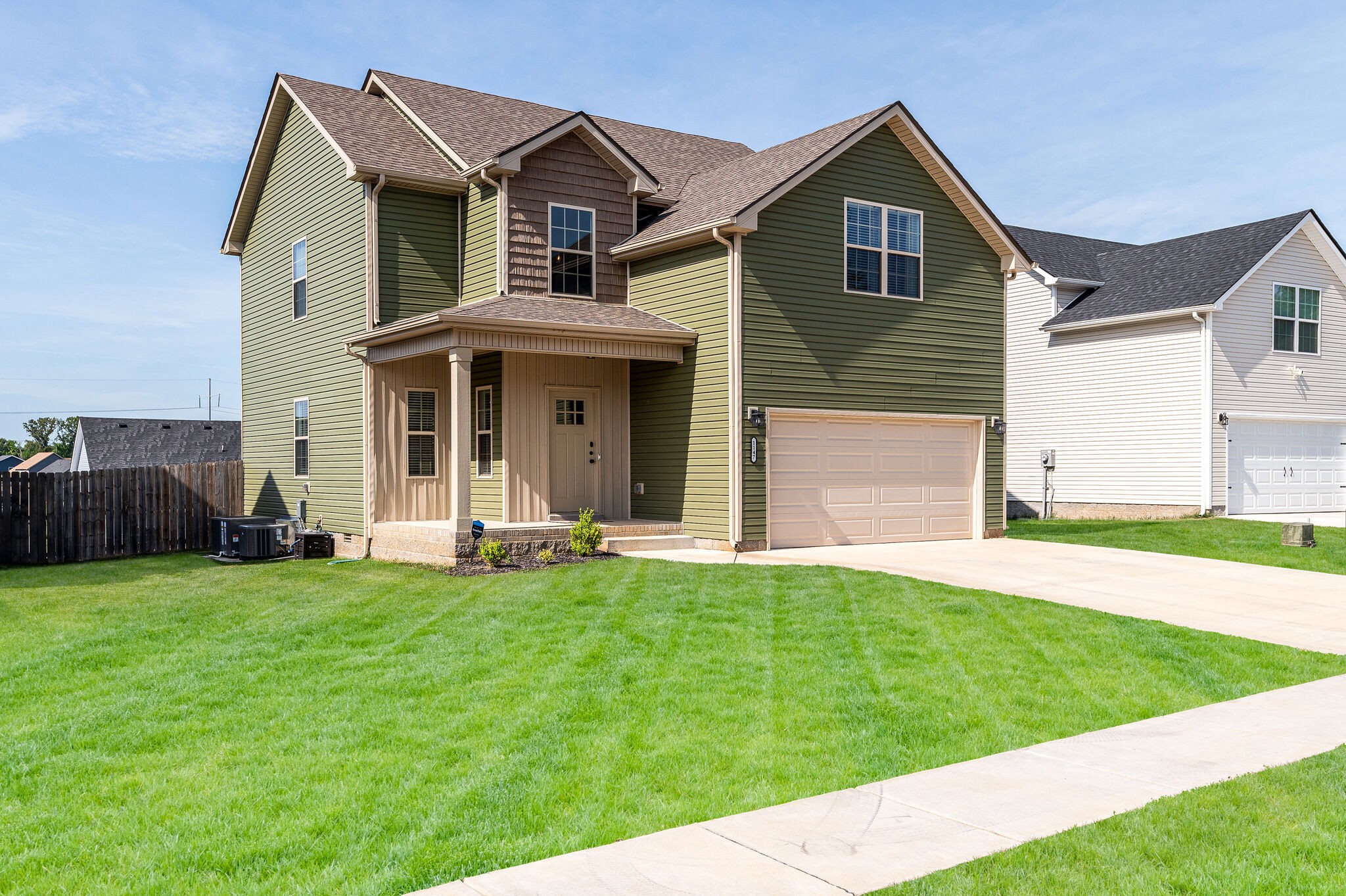 1147 Eagles Nest Ln