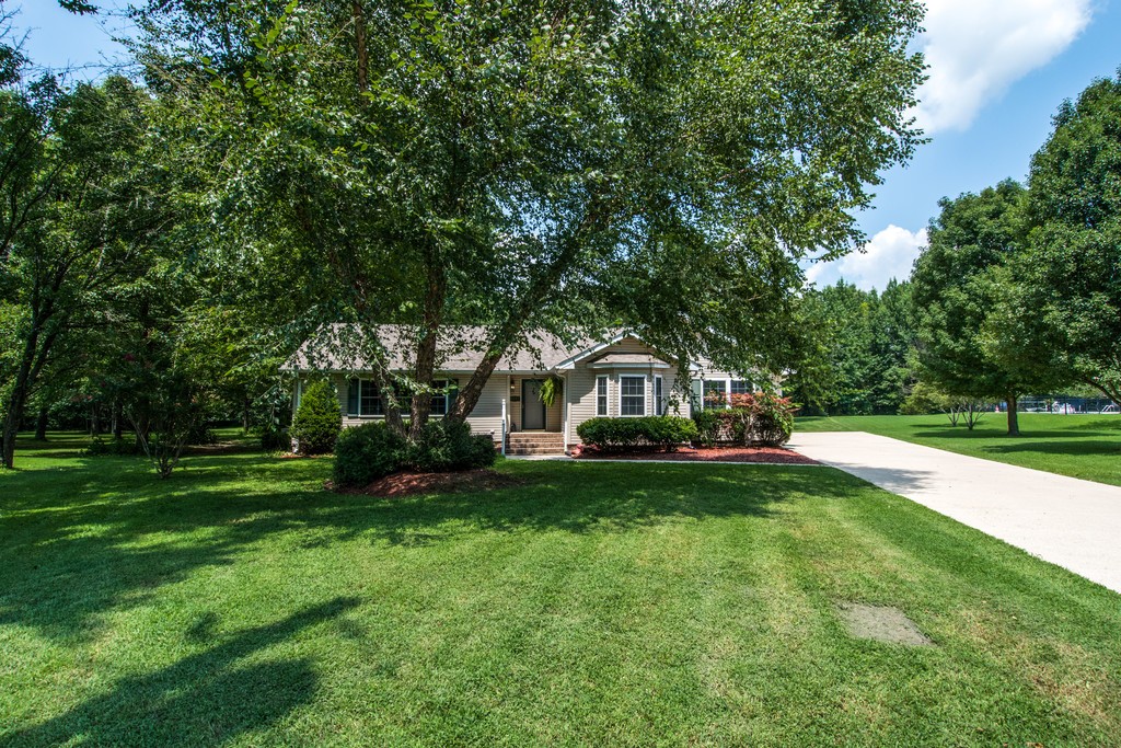 5144 Creasy Dr