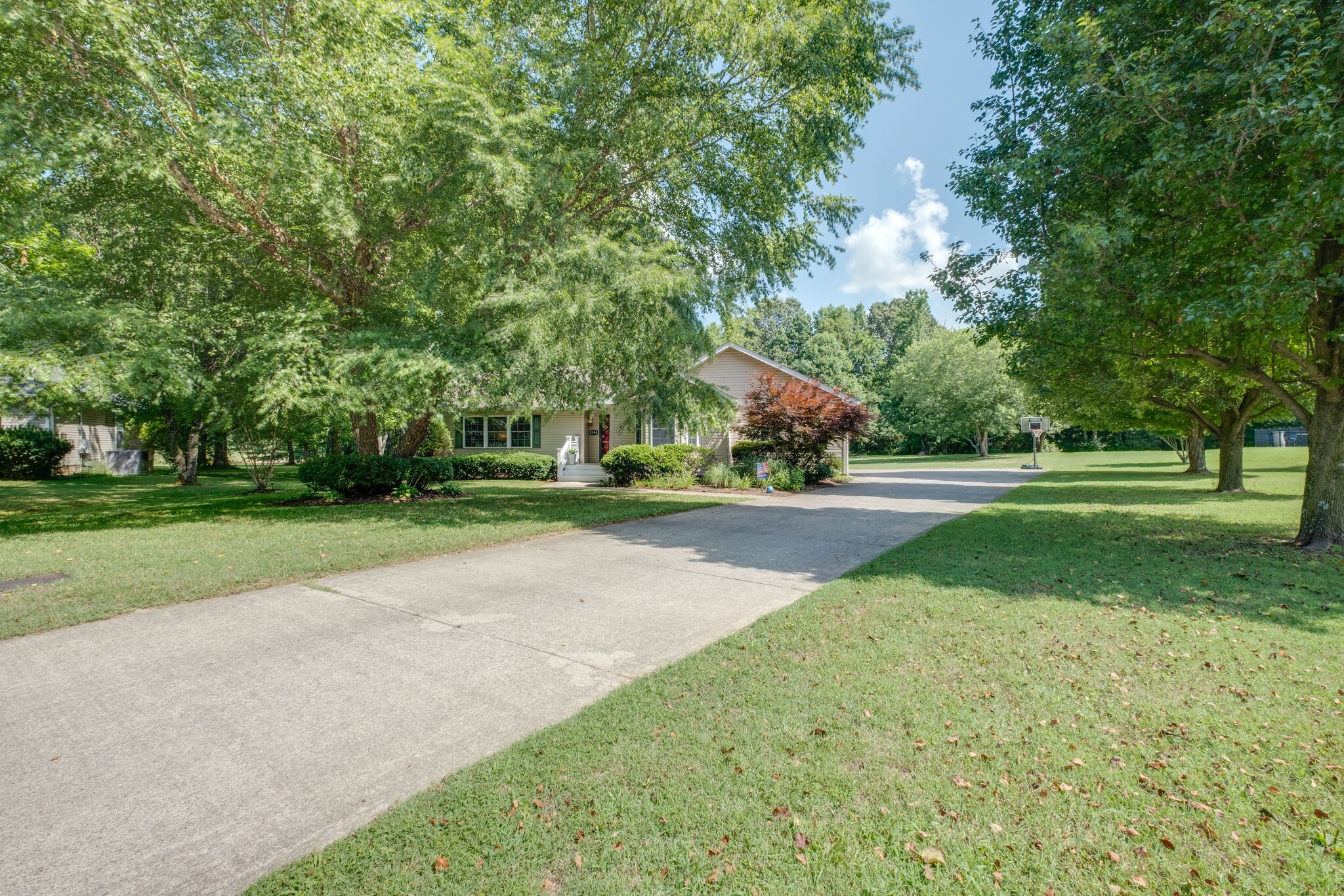5144 Creasy Dr